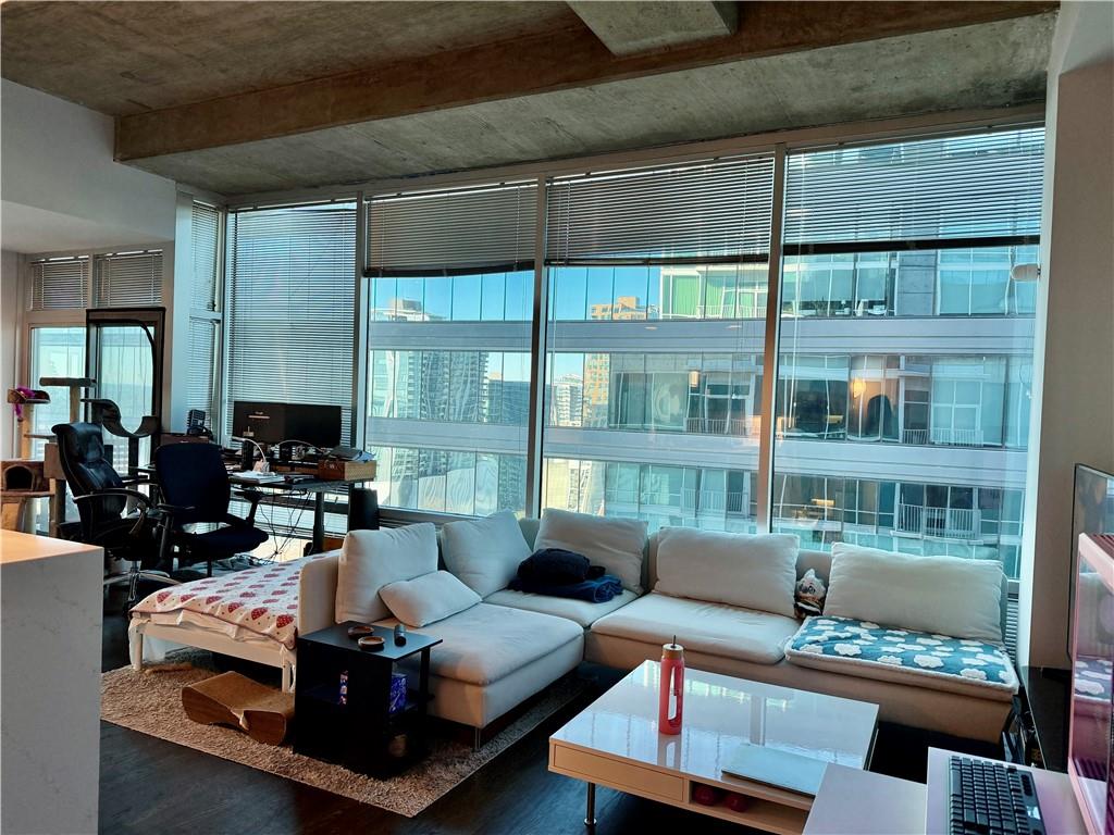 923 Peachtree Street NE 1638