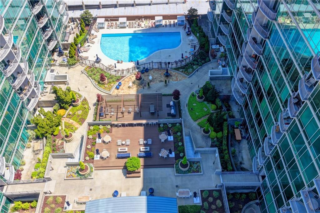 923 Peachtree Street NE 1638