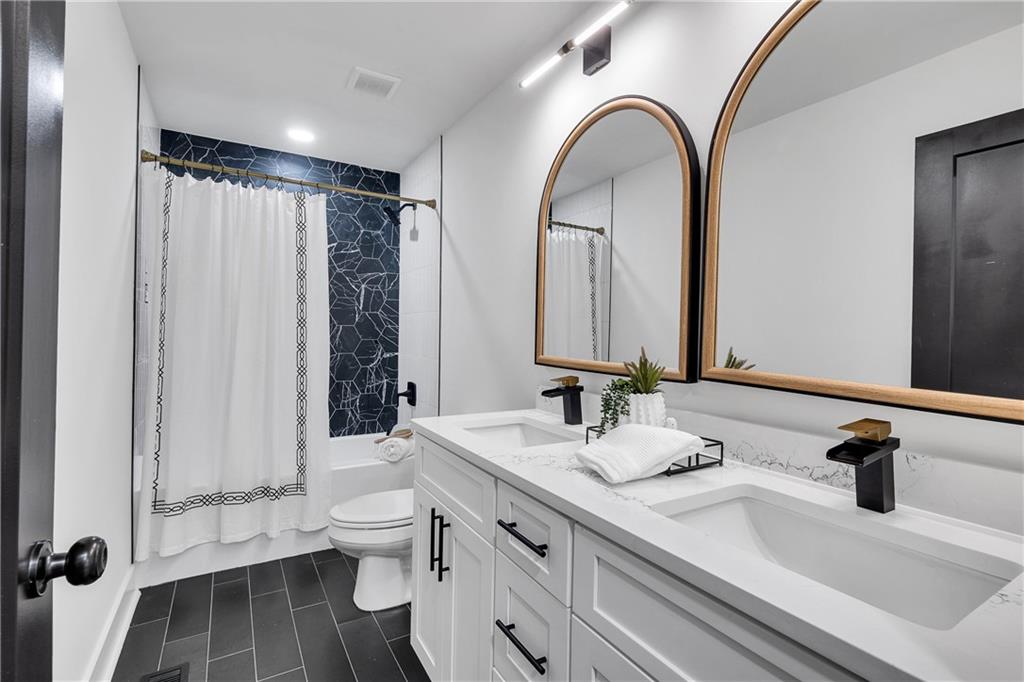 Holly Lane Estates - Residential