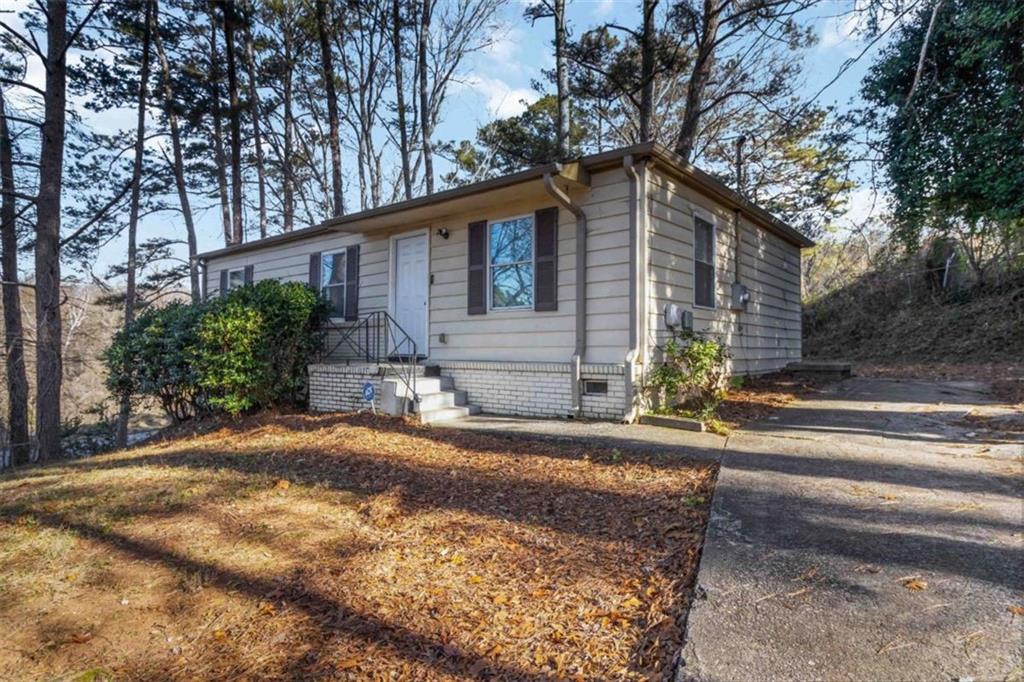 2361 Swallow Circle SE