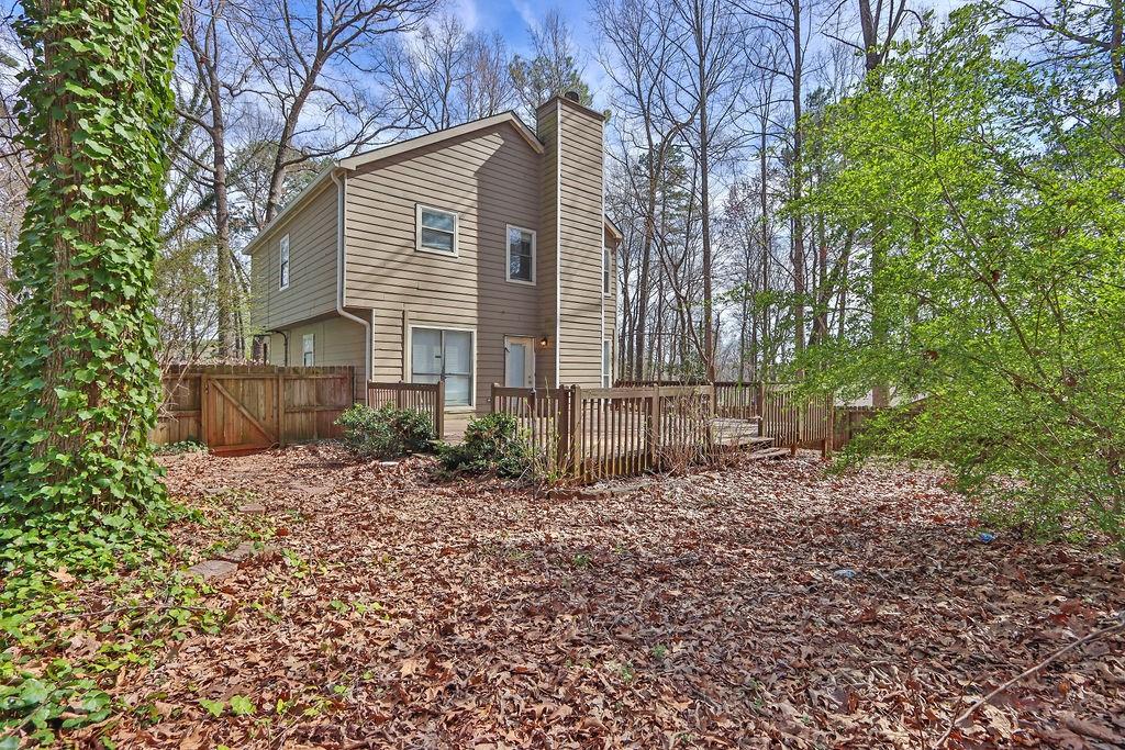 585 Lake Drive, Snellville, Georgia image 19