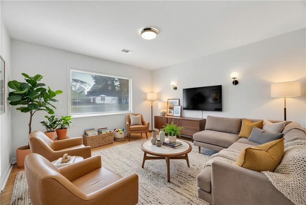 201 E simon Terrace NW