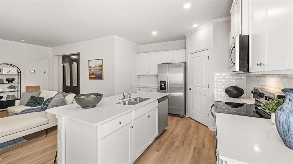 4801 Guava Trace