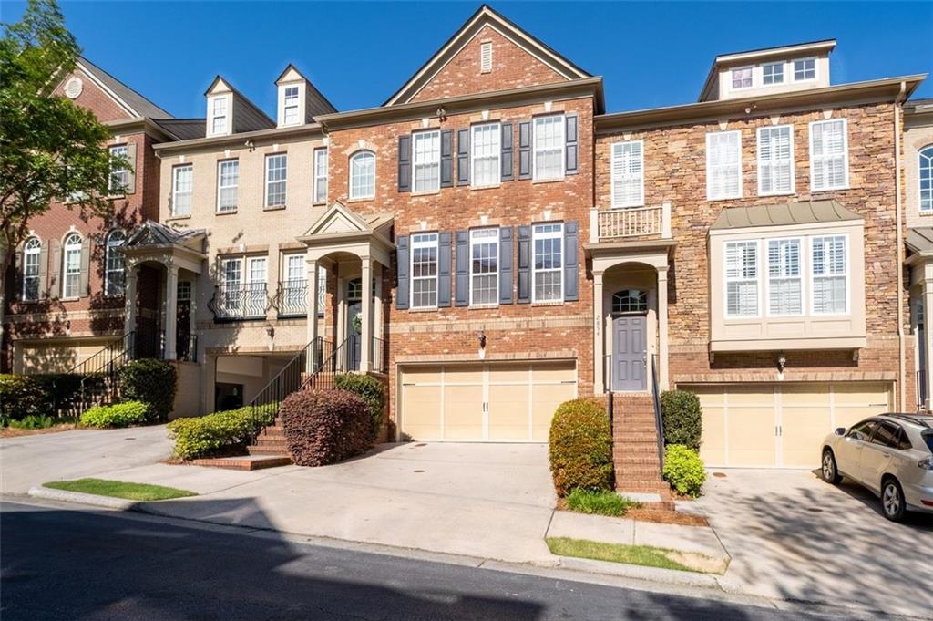 2852 Overlook Court NE