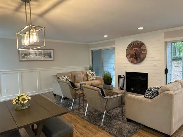 Smyrna, Georgia 30080, United States, 2 Bedrooms Bedrooms, ,2 BathroomsBathrooms,Residential,Active,94818