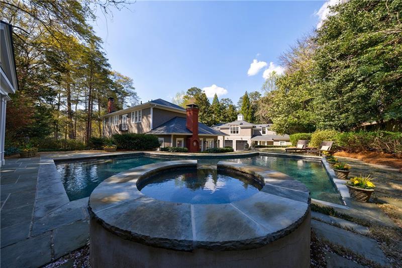 3 Demorest Avenue NE