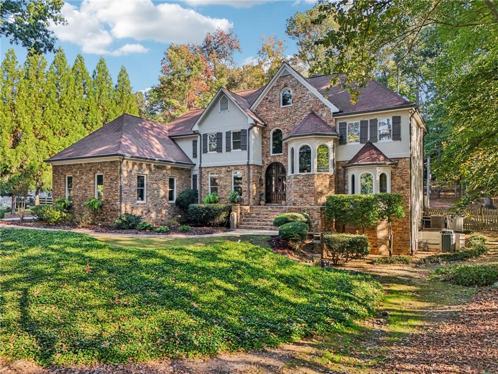 POLO GOLF AND COUNTRY CLUB - Residential