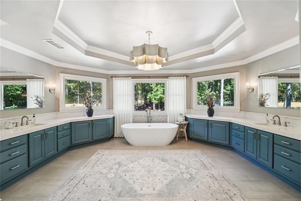 POLO GOLF AND COUNTRY CLUB - Residential