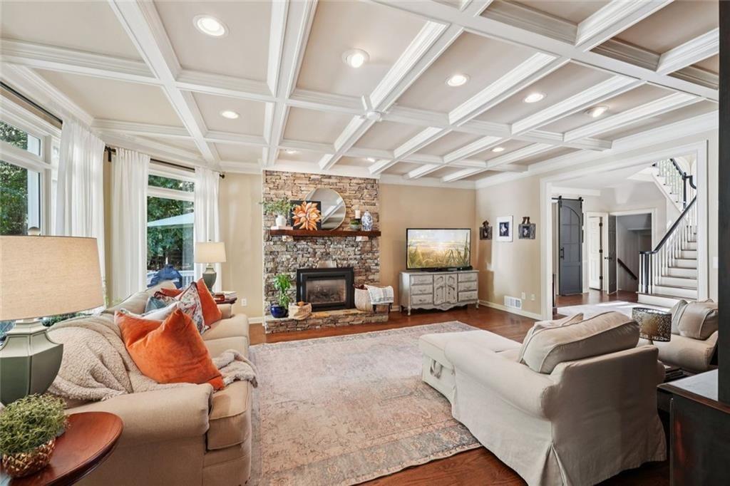 POLO GOLF AND COUNTRY CLUB - Residential