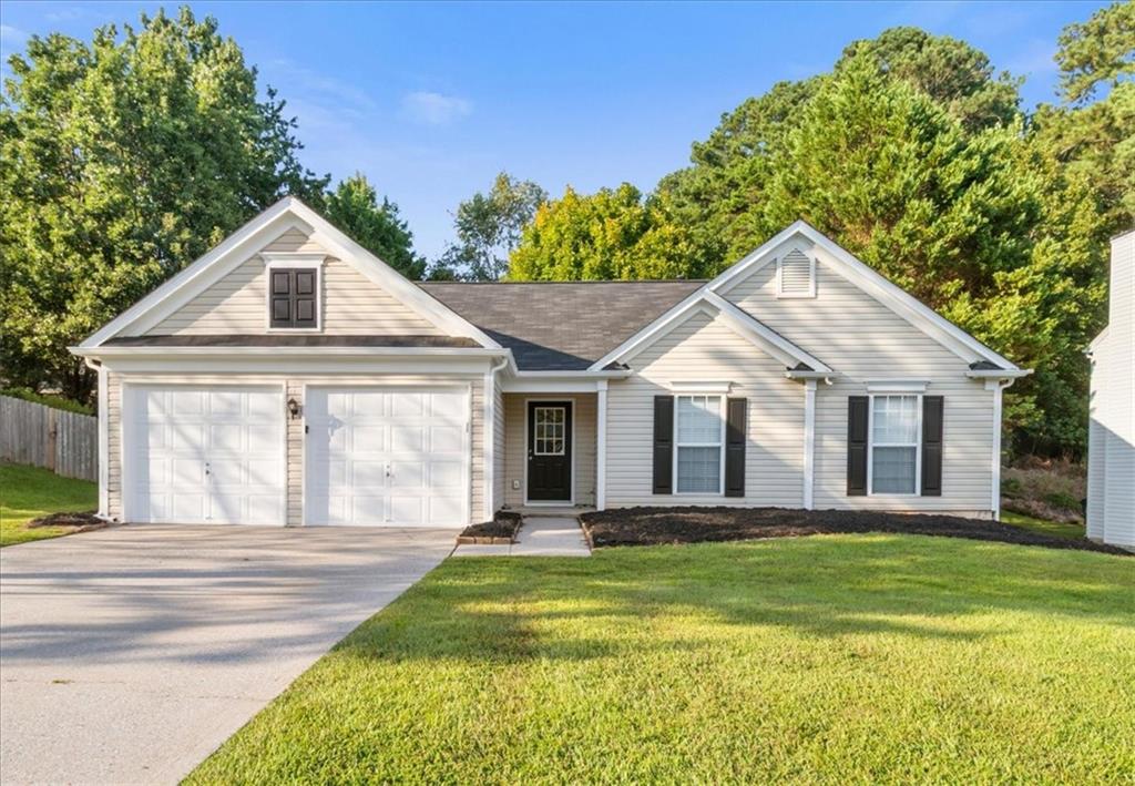 Welcome to Kennesaw!
This beautiful three-bedroom, two-bath ranch home is perfect for a first-time homebuyer or anyone looking to downsize.
Step inside to find a spacious family room that flows into the eat-in kitchen, complete with white appliances and plenty of space for gatherings. The primary suite offers a double vanity, separate tub and shower, and a generous layout for comfort and convenience. Two additional bedrooms provide ample space for family, guests, or a home office.
Outside, enjoy the large, level backyard—perfect for entertaining, gardening, or simply relaxing.
This home is priced to sell and ready for you to make it your own. Don’t miss this incredible opportunity to call Kennesaw home!