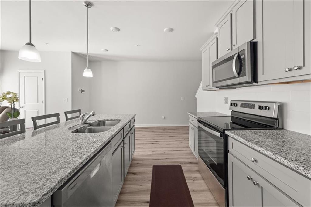 11640 Mendenhall Court