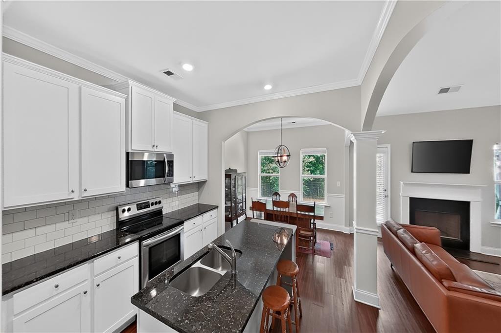 2530 Grayton Loop