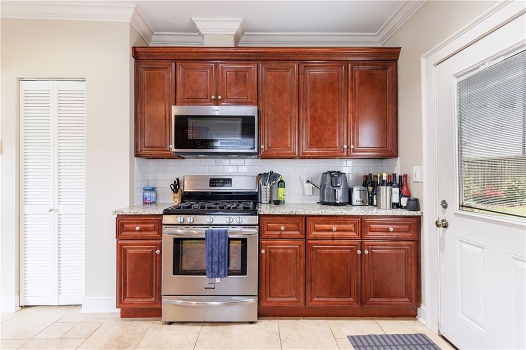 1027 Kirkwood Avenue, Atlanta, Georgia image 13