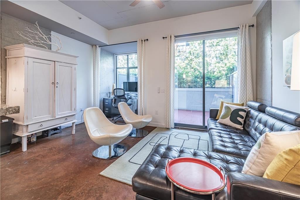 335 W Ponce De Leon Avenue 205