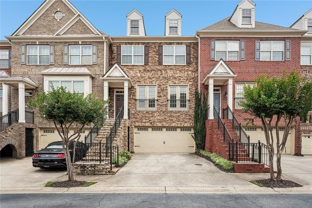 Photo 1 of 44 — 1005 Manchester Way, Roswell, GA 30075