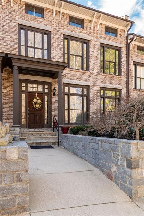 Photo of 1605 RIDENOUR Parkway, Kennesaw, GA 30152 (MLS # 7591634) Photo of 1605 RIDENOUR Parkway, Kennesaw, GA 30152 (MLS # 7591634)