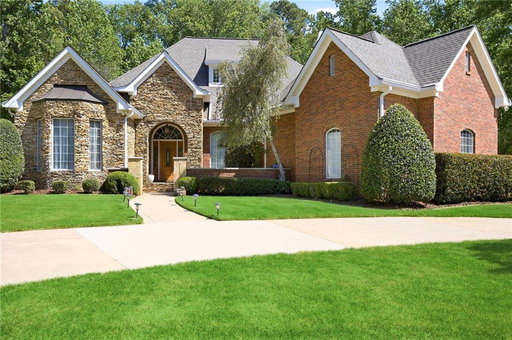 4332 Stratford Drive