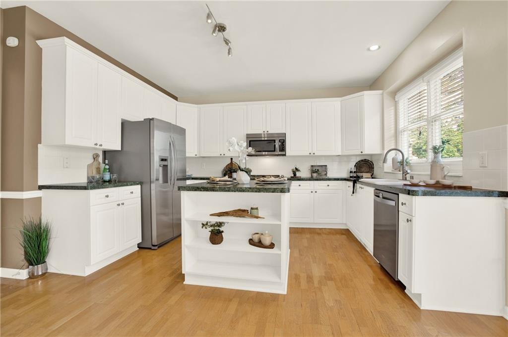 4963 Kingsbridge Court, Powder Springs, Georgia image 20