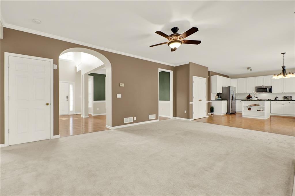 4963 Kingsbridge Court, Powder Springs, Georgia image 15