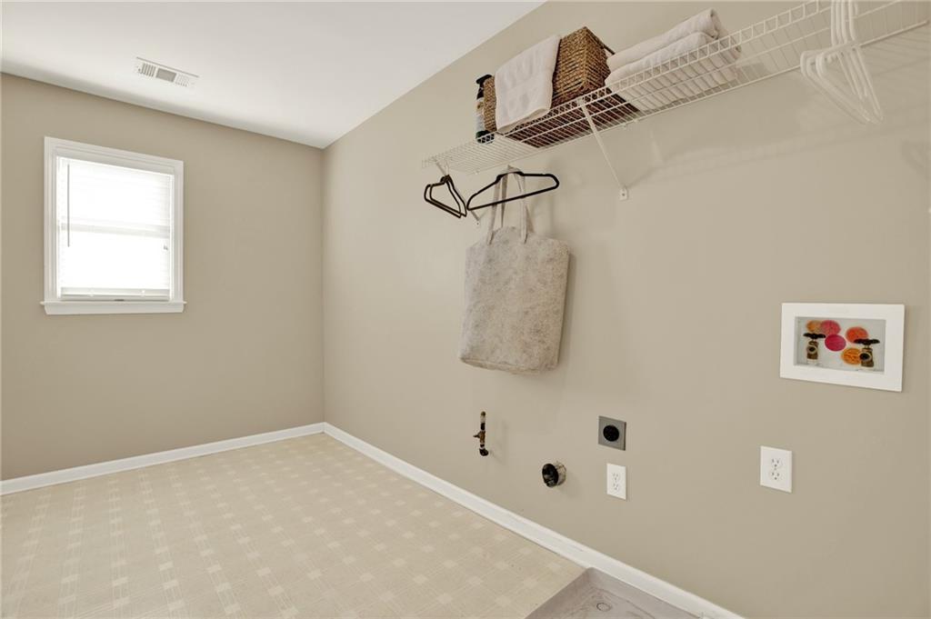 4963 Kingsbridge Court, Powder Springs, Georgia image 34