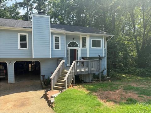 135 Omega Drive Lawrenceville GA 30044