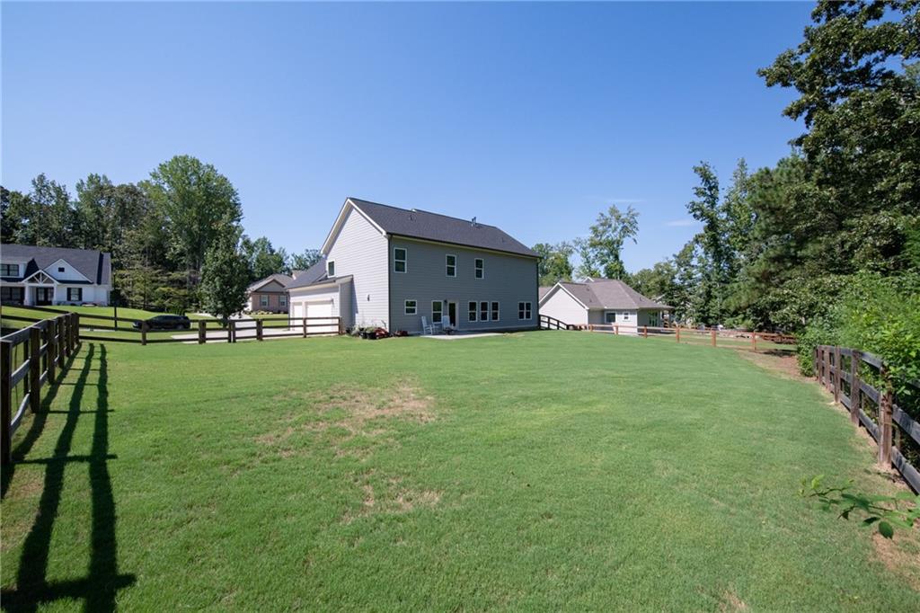 7715 Wandering Oak Way