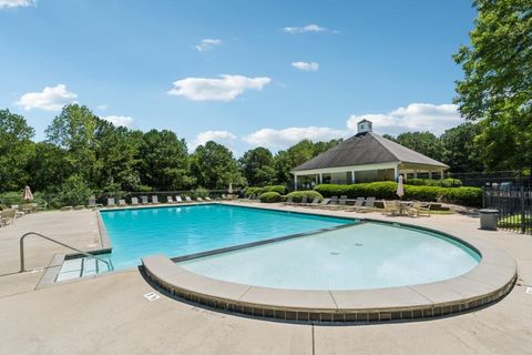 A home in Dacula