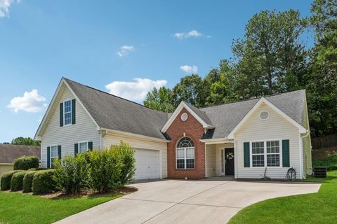 A home in Dacula