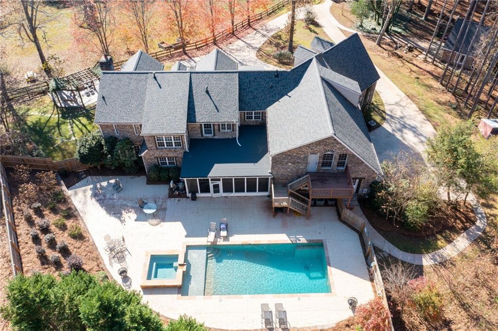 355 Clark Creek Pass