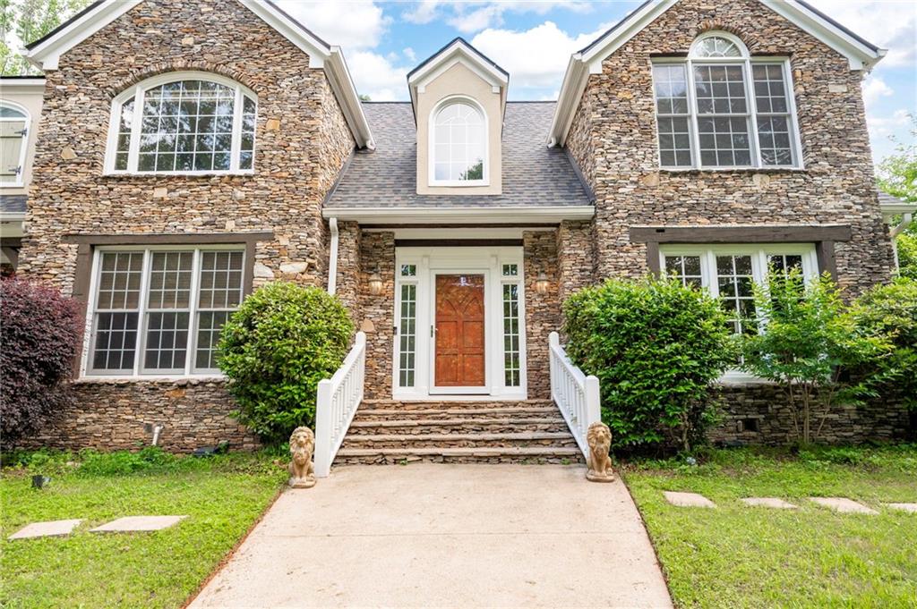 355 Clark Creek Pass