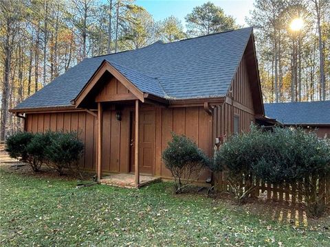 A home in Newnan