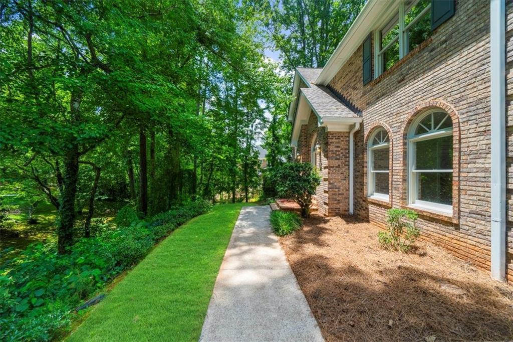 330 Autumn Wood Lane