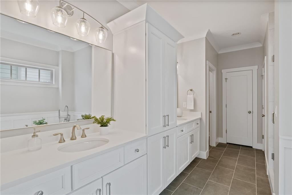 South on Main - Residential