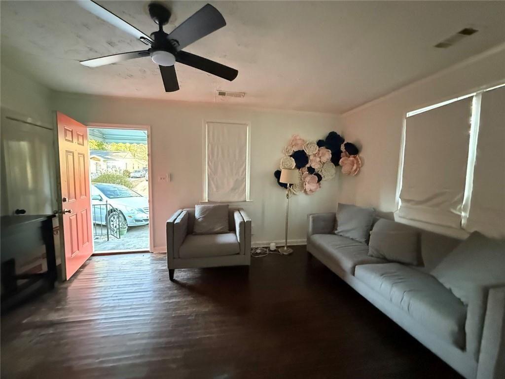 1356 Almont Drive SW