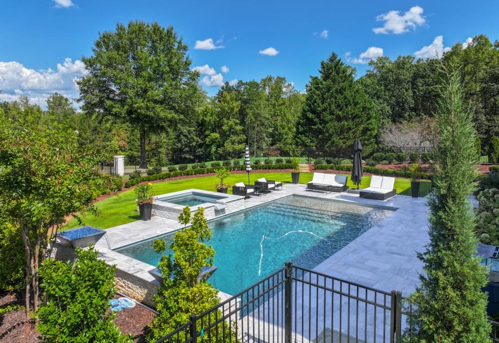 The Manor - Residential