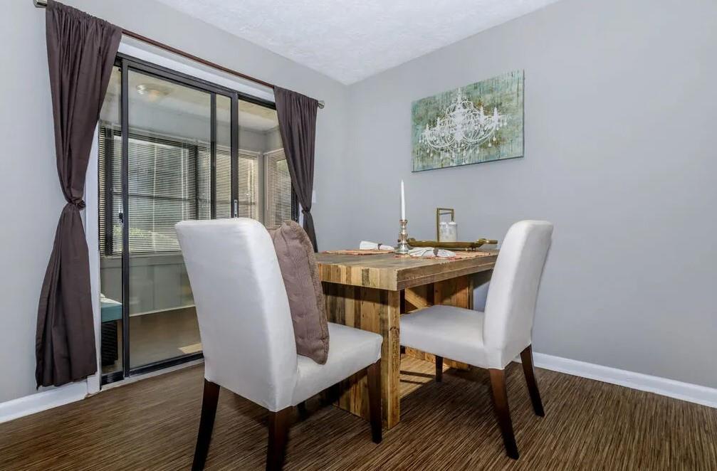 1805 Roswell Road 27F