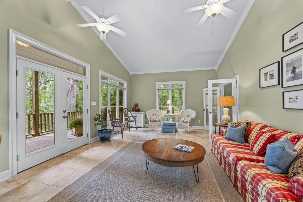 Lavonia, Georgia 30553, United States, 3 Bedrooms Bedrooms, ,2 BathroomsBathrooms,Residential,Pending,204257