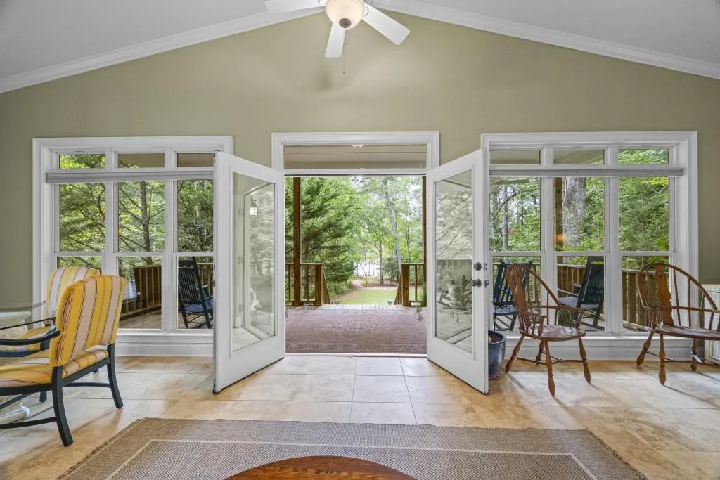 Lavonia, Georgia 30553, United States, 3 Bedrooms Bedrooms, ,2 BathroomsBathrooms,Residential,Pending,204257