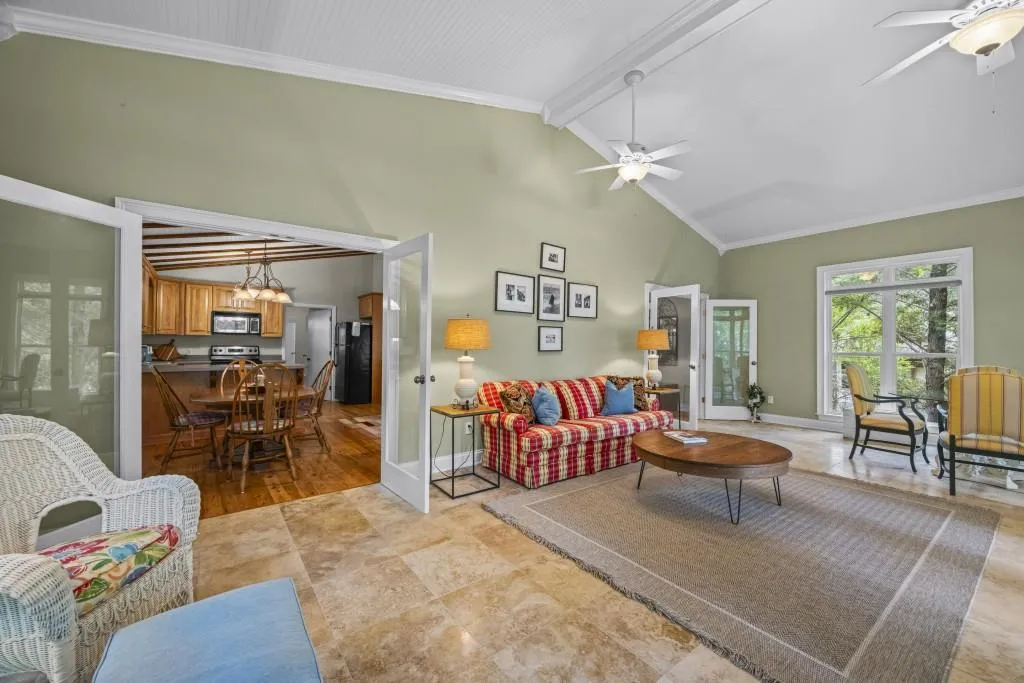 Lavonia, Georgia 30553, United States, 3 Bedrooms Bedrooms, ,2 BathroomsBathrooms,Residential,Pending,204257