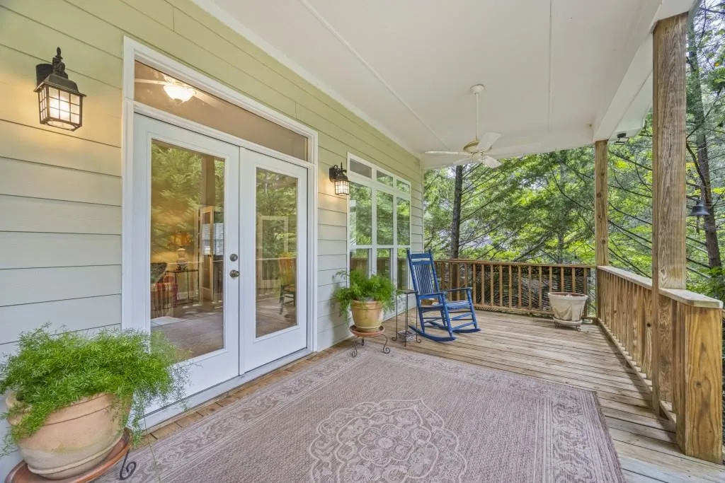 Lavonia, Georgia 30553, United States, 3 Bedrooms Bedrooms, ,2 BathroomsBathrooms,Residential,Pending,204257