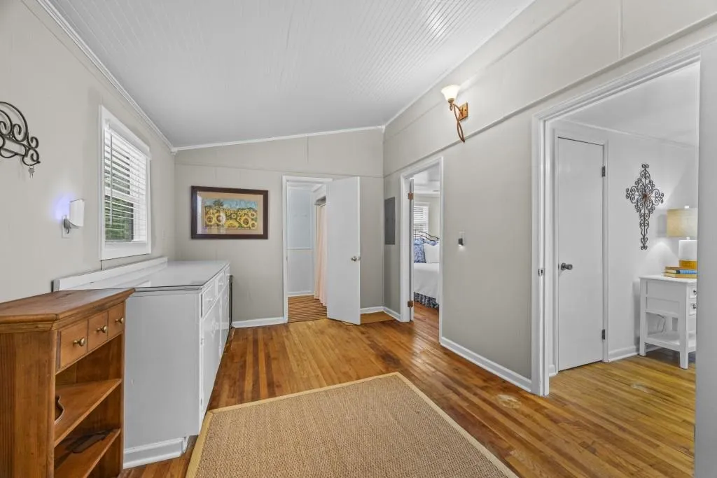 Lavonia, Georgia 30553, United States, 3 Bedrooms Bedrooms, ,2 BathroomsBathrooms,Residential,Pending,204257