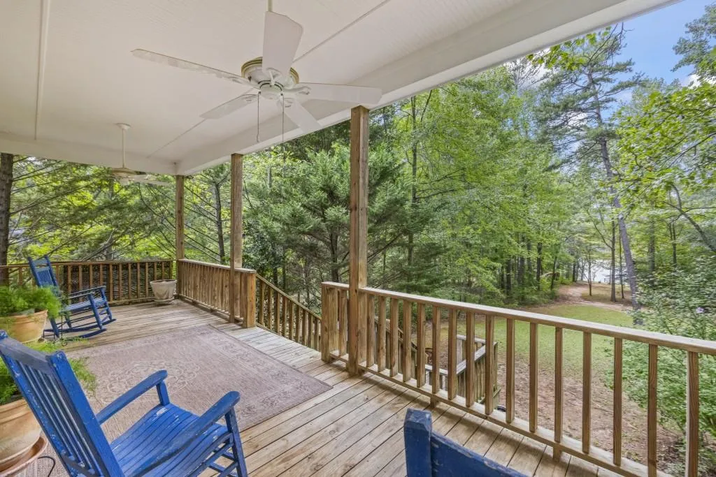 Lavonia, Georgia 30553, United States, 3 Bedrooms Bedrooms, ,2 BathroomsBathrooms,Residential,Pending,204257