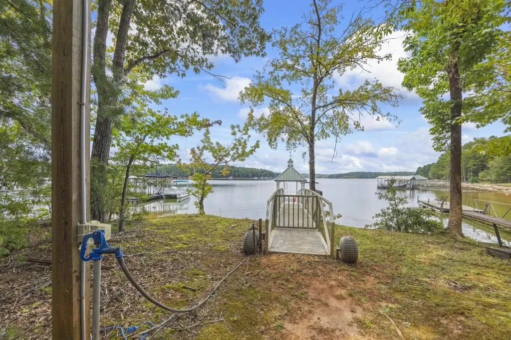 Lavonia, Georgia 30553, United States, 3 Bedrooms Bedrooms, ,2 BathroomsBathrooms,Residential,Pending,204257