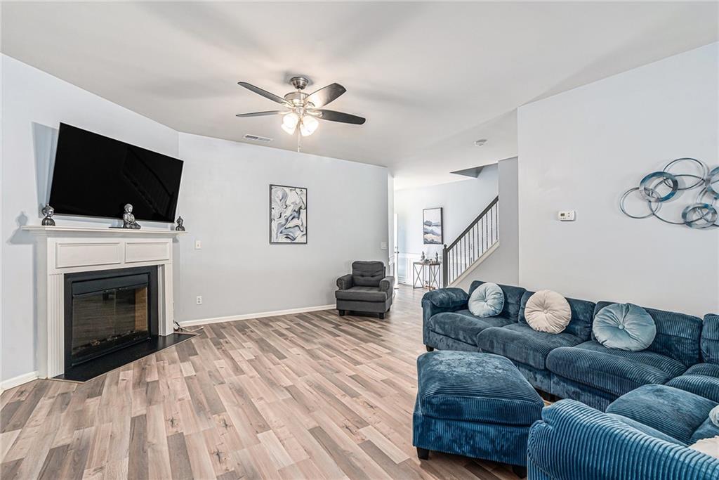 1111 Watercourse Way