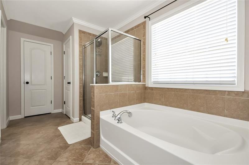2555 Blackstock Drive, Cumming, Georgia image 24