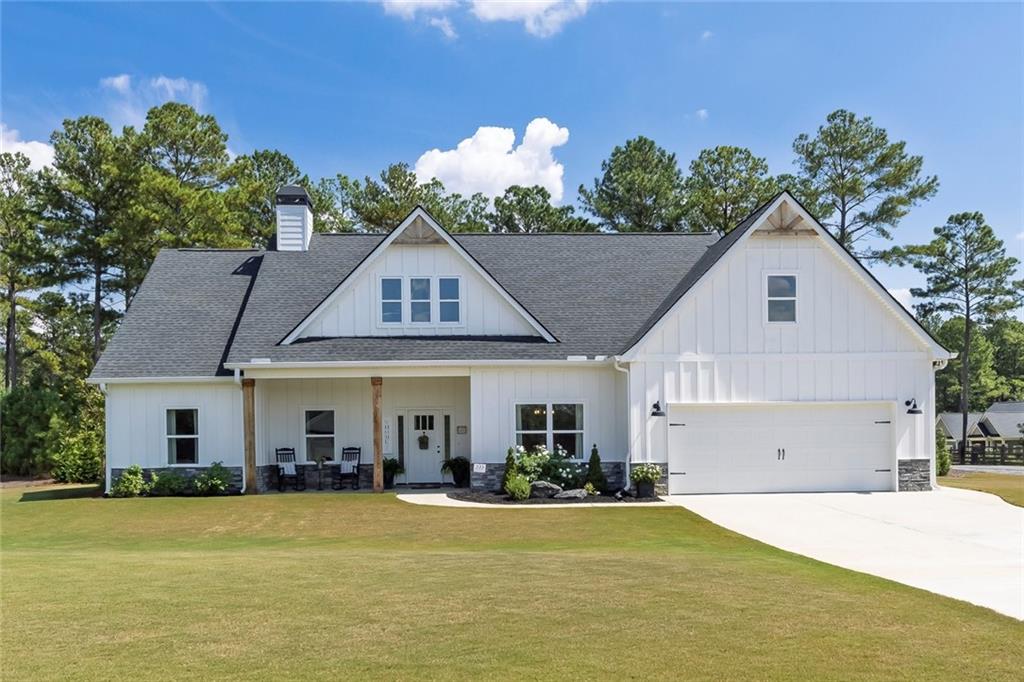 Welcome Home! This charming modern farmhouse has everything you’ve been looking for. Relax on the covered front porch with your morning coffee, or enjoy the private backyard patio for evening get-togethers.
Inside, you’ll love the open floor plan that makes entertaining easy, and the split-bedroom design gives the Owner’s Suite extra privacy. There’s even a bonus room off the living area—perfect for a home office, playroom, or cozy den. The spacious kitchen is the heart of the home, featuring a huge center island with quartz countertops—just right for casual meals or holiday gatherings. All of this is tucked into a small, friendly neighborhood where neighbors feel more like friends. Don't let this one get away!