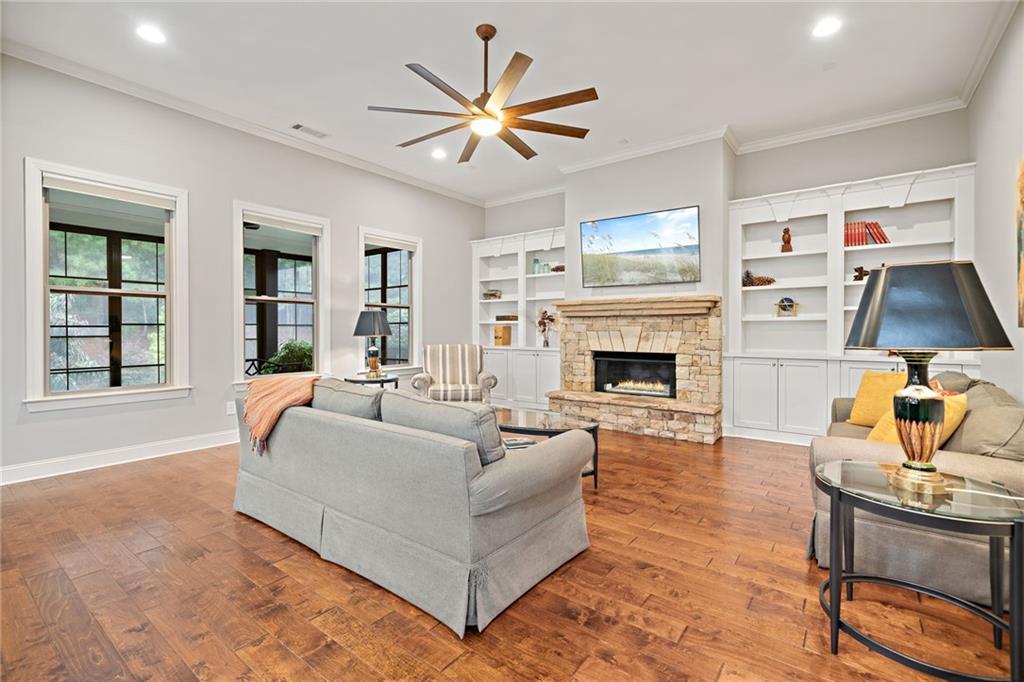 4155 Williams Point Drive