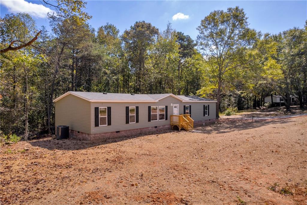596 Pinetree Circle