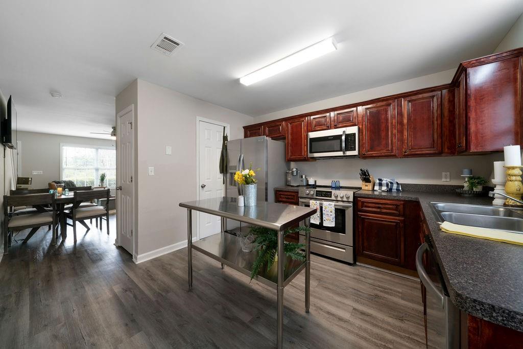 413 W I Parkway, Dallas, Georgia image 9