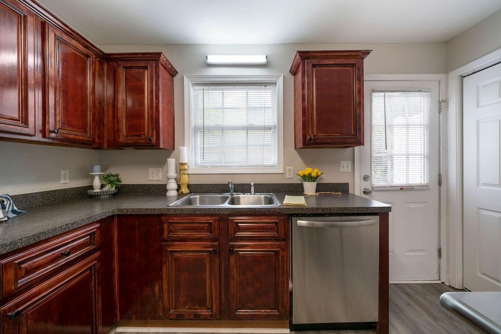 413 W I Parkway, Dallas, Georgia image 11